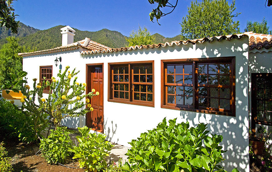 Rustikales Ferienhaus in Tijarafe mit Blick auf die Berge der Insel La Palma