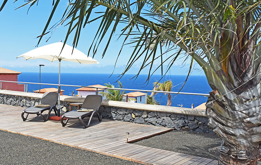 Casa de vacaciones cerca de la costa de Tenerife con maravillosas vistas al Océano Atlántico