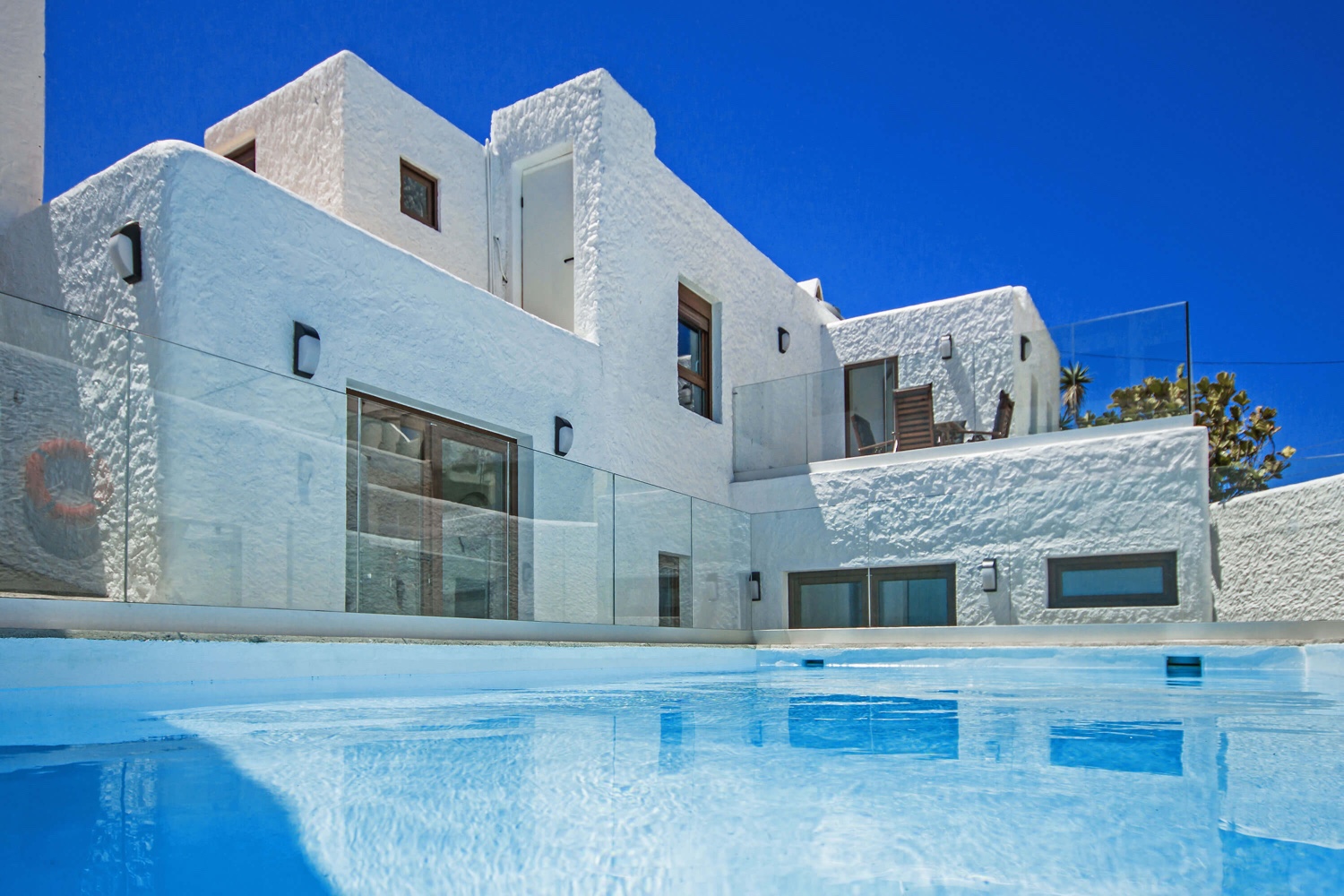 Gezellig huis in Canarische stijl, smaakvol ingericht, met een privézwembad en zeer dicht bij de zee.