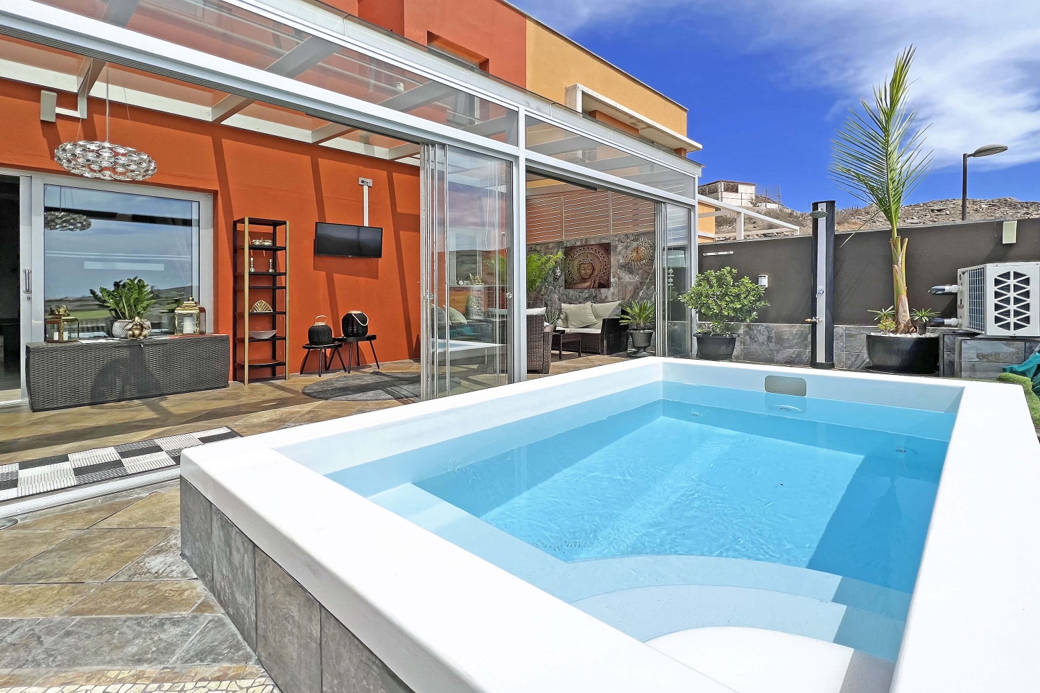 Le joyau de la couronne des Vista Golf: spécialement équipées de tout le confort, jardin d'hiver, grande terrasse avec barbecue et piscine privée.