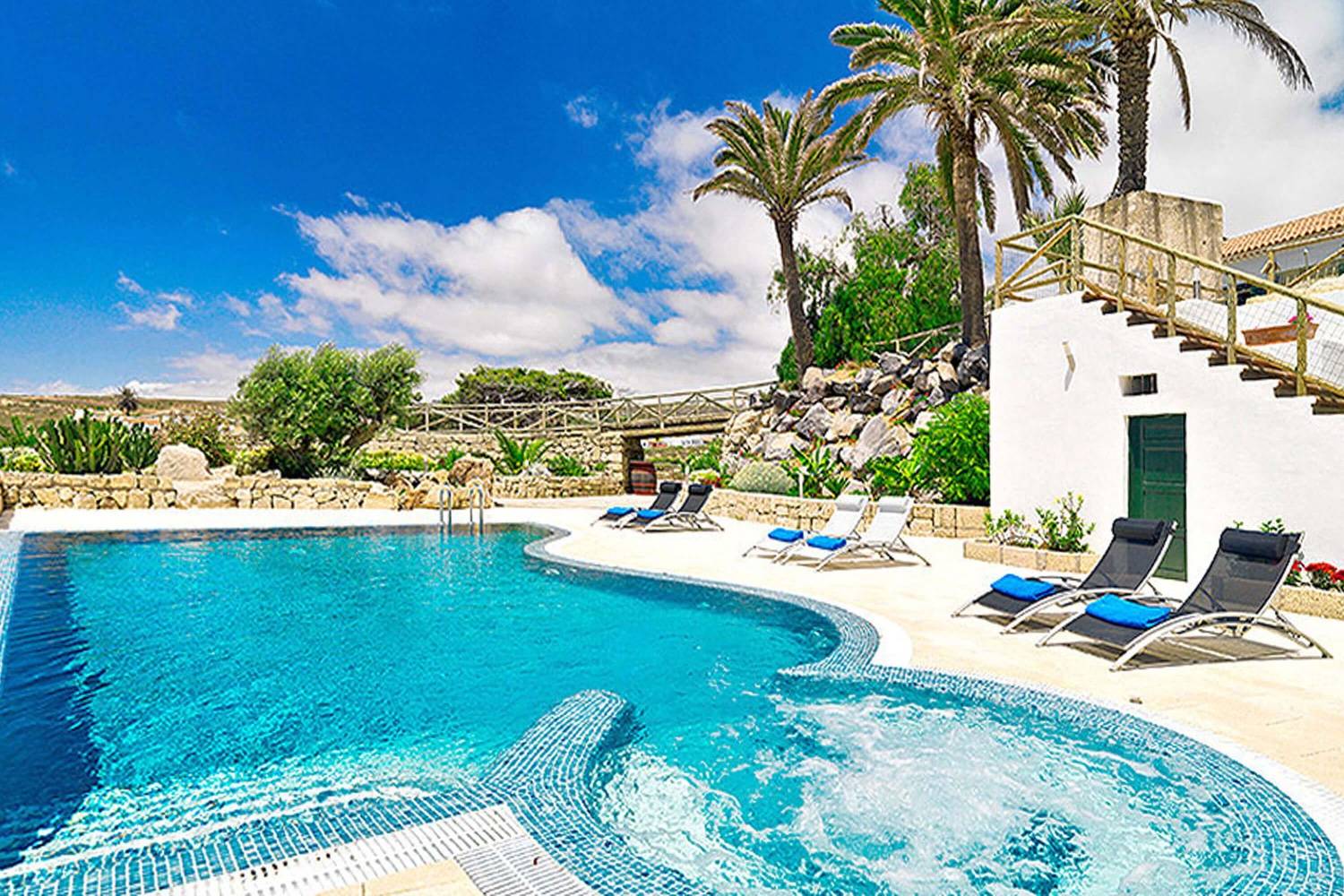 Rustiek vakantiehuis met gemeenschappelijk zwembad voor een ontspannen vakantie op het eiland Tenerife