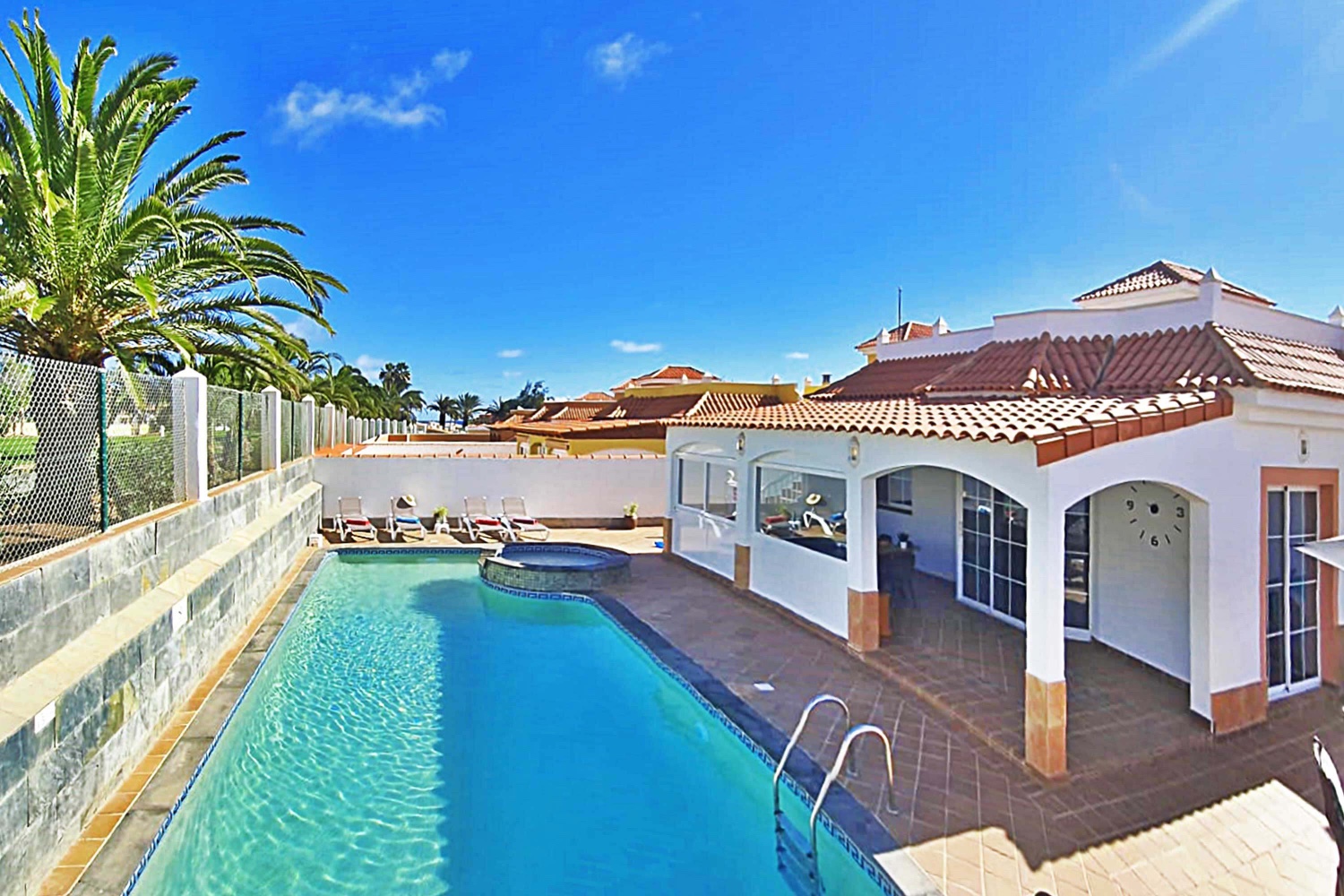 Maravillosa casa de vacaciones con una gran piscina privada situada en el Golf Club de Fuerteventura